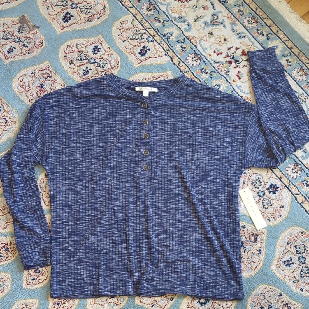 Cyrus Knits Women's Blouse NWT